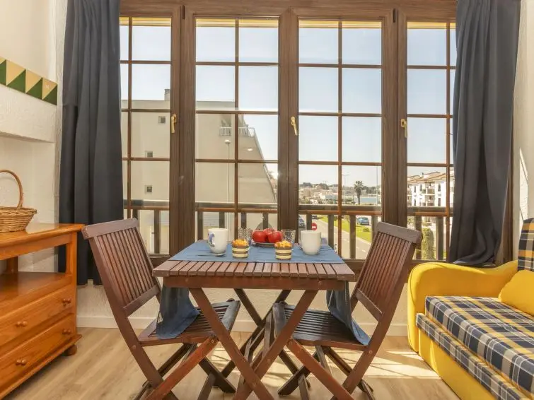 Apartamento 1 Dormitorio L Escala Cerca del Mar