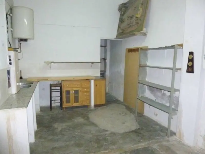 Venta Local Comercial San Isidro Almansa 110m2