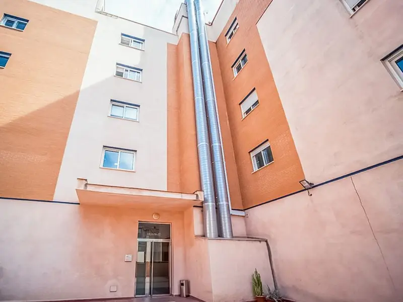 Garaje 82m2 Murcia Calle Venecia Con Ascensor