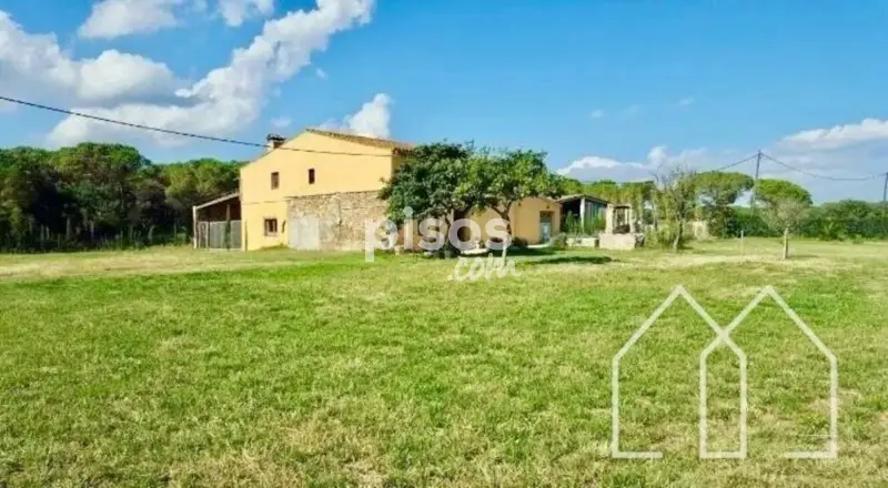 Casa rústica en venta en Veïnat de Bruguera