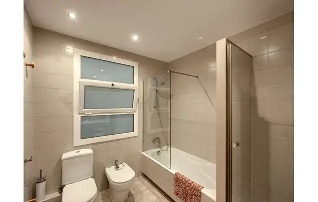 Alquiler de Habitaci
ón Amueblada en Barcelona