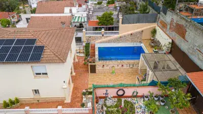 Chalet en Venta Abrera 4 Dormitorios Piscina Jacuzzi