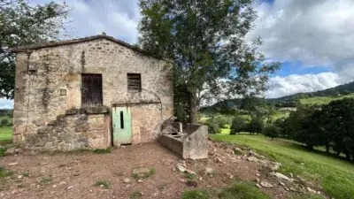 Chalet en venta en Esles Cantabria con proyecto aprobado