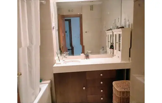 Alquiler Apartamento 4 Dormitorios Madrid