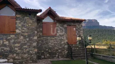 Chalet en Venta en Barós cerca de Jaca