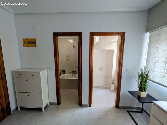 Estudio en Centro de Torrevieja: Ideal para Vivir o Invertir
