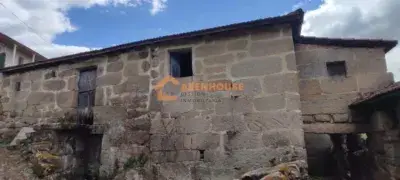 Casa en venta Toén: Piedra para restaurar con vistas al Miño