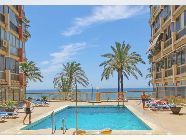 Apartamento 2 Dormitorios Marbella Playa