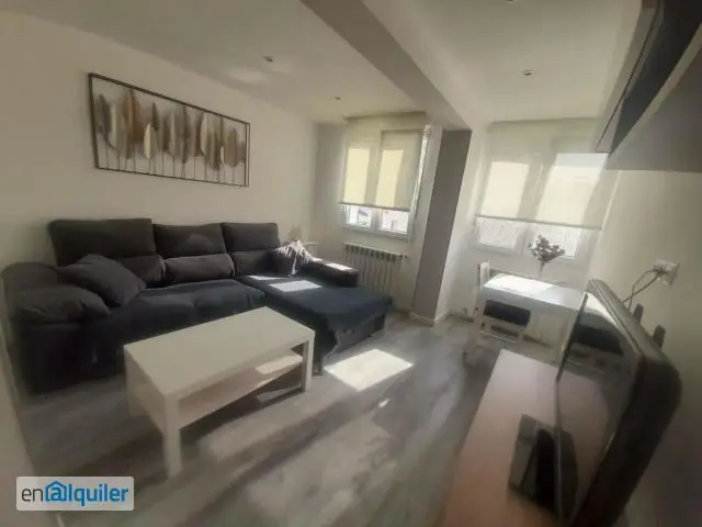 Piso Reformado Centro Santander: 1 Dorm, Despacho, Cocina Equipada