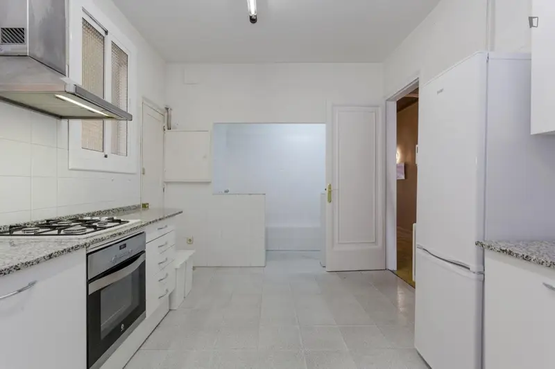 Habitacion Privada en El Putxet i el Farro para 18-35 anos