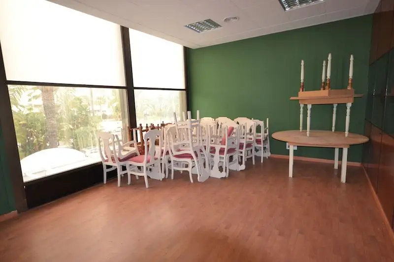Oficina en Venta Puerto Banus Excelente Inversion