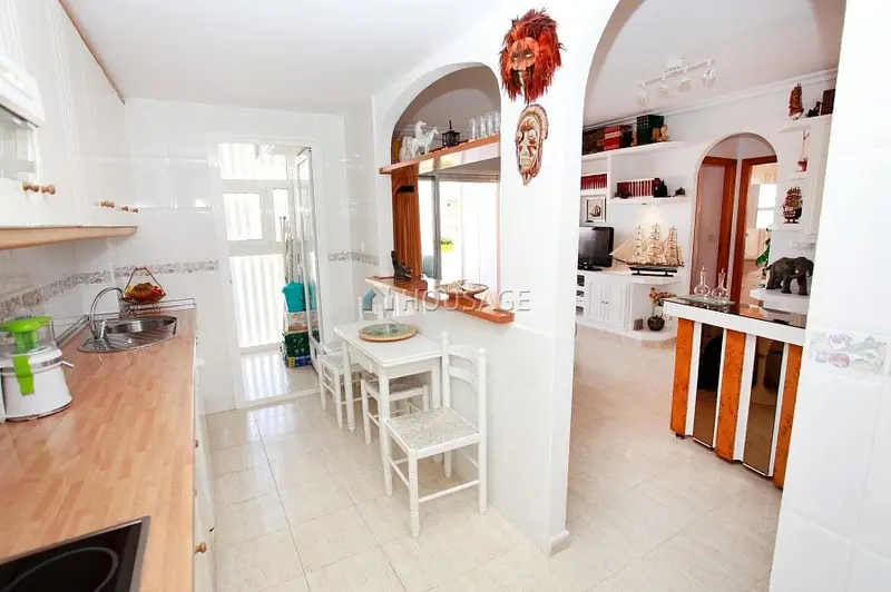 Piso en Venta San Javier: Vivienda Seminueva Equipada con Terraza y Parking