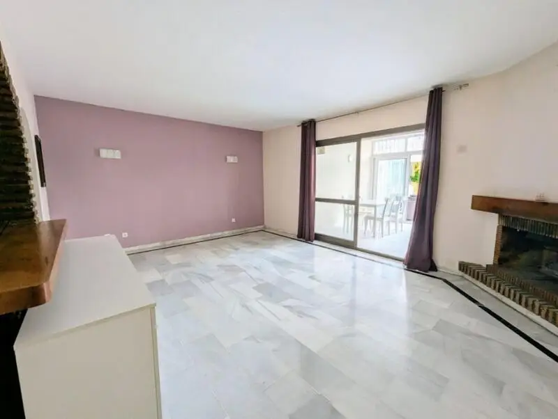 Apartamento 2 Dormitorios Calahonda  Recien Renovado Cerca Playa