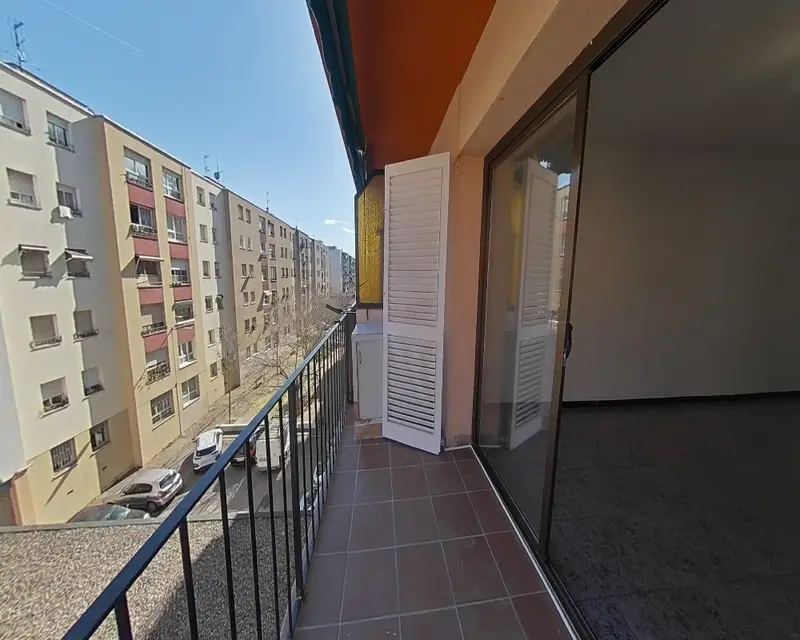 Piso en Girona 93m2 4 habitaciones