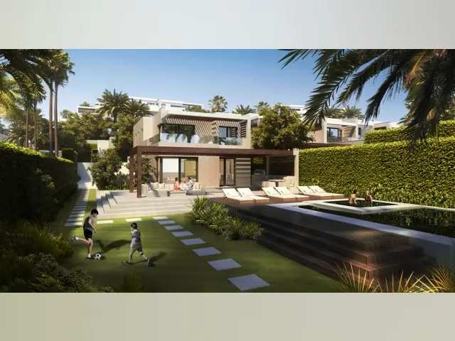 Villa de Lujo en Primera Linea de Playa Estepona 4 Dormitorios
