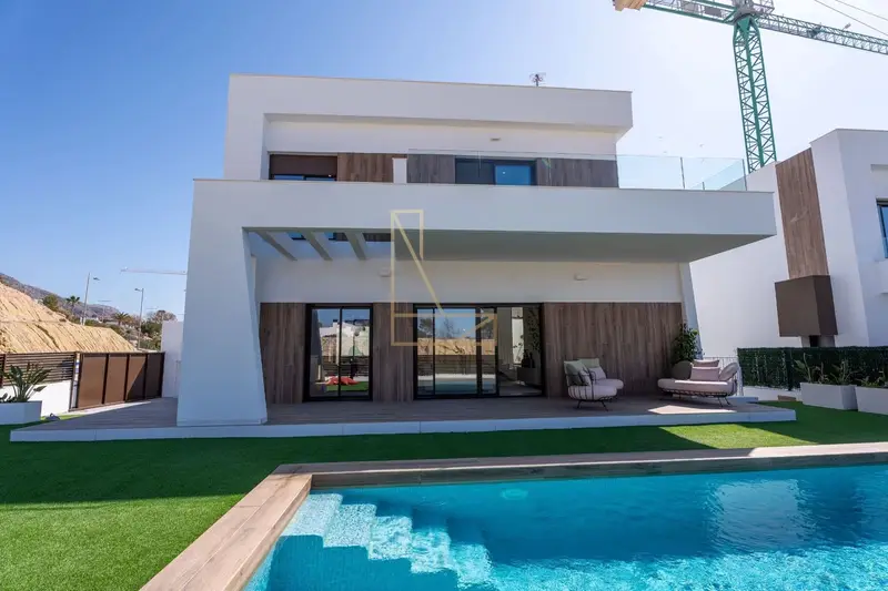 Villa en Finestrat con Piscina Privada cerca de Parques Tematicos