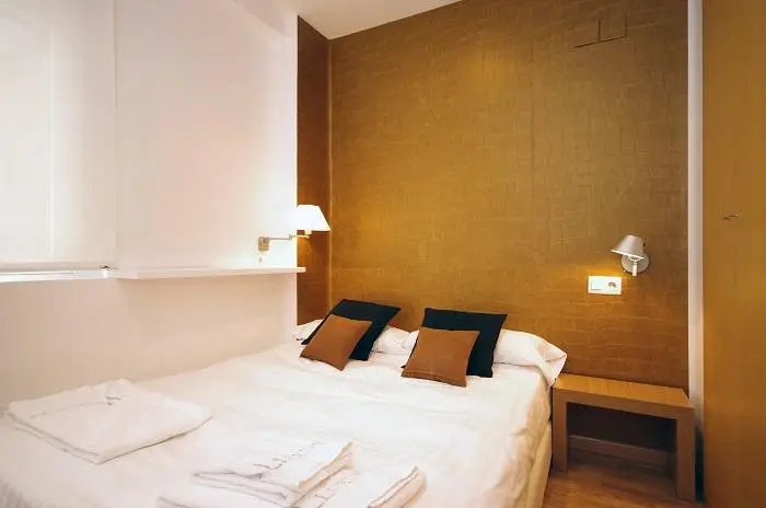 Atico Reformado Ayuntamiento Valencia 68m2 Terraza 25m2