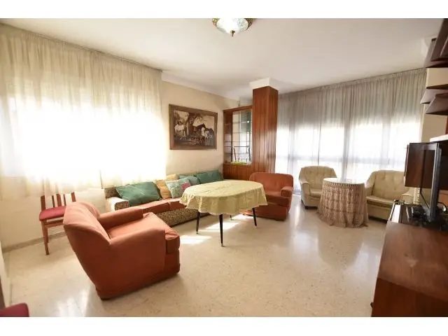 Piso Amueblado 4 Dormitorios Calle Emperatriz Eugenia