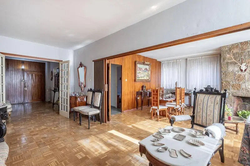 Piso en venta en Plaza Gran Trinidad Granada centro ideal inversionistas