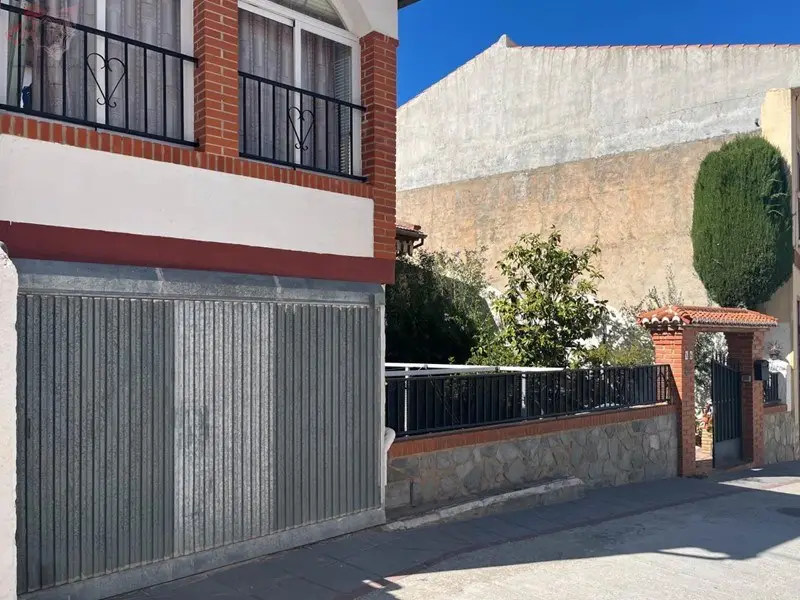 Venta Casa Adosada Otura 7 Dormitorios 2 Baños Trastero Garaje