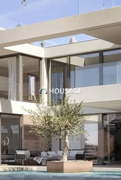 Villa de Lujo en Estepona con Piscina Privada y Jacuzzi