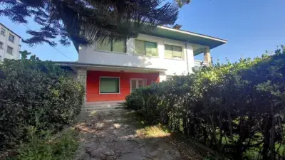 Chalet en Navia: Inversion para promotores y constructores