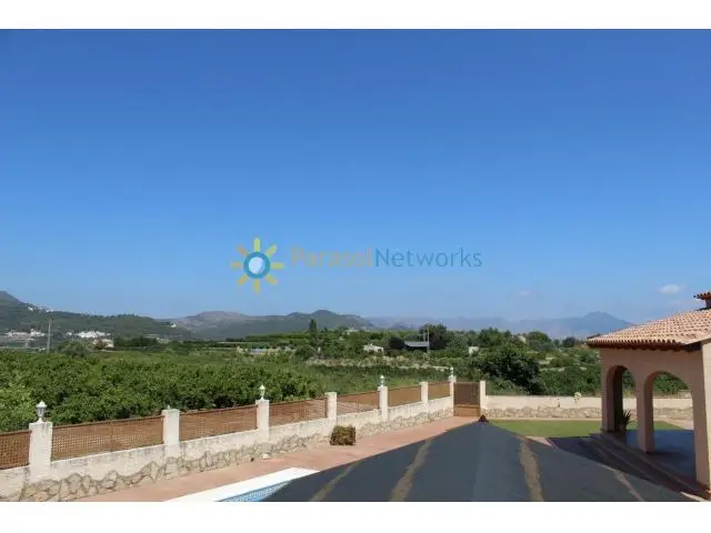 Villa en Alquiler Villalonga 180m2 3000m2 Jardin Piscina
