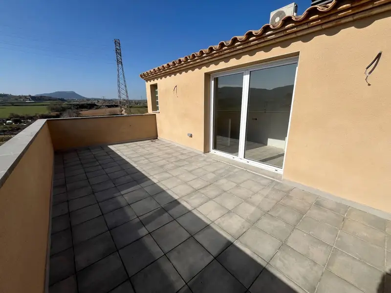 Casa a Terminar en Vilanova del Cami con Terraza y Aerotermia