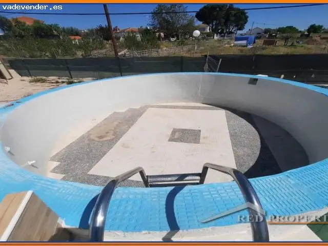 Chalet en Venta El Viso de San Juan con Piscina y Vivienda Independiente