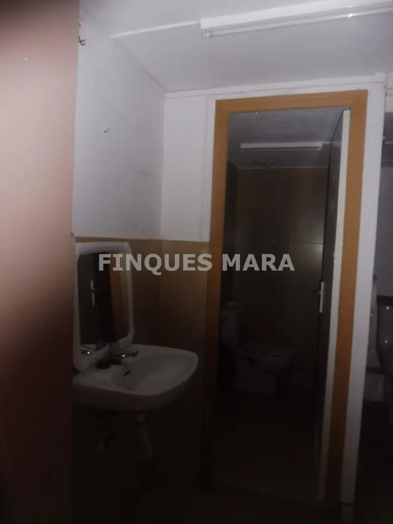 Venta Local Comercial 100m2 Sant Boi de Llobregat