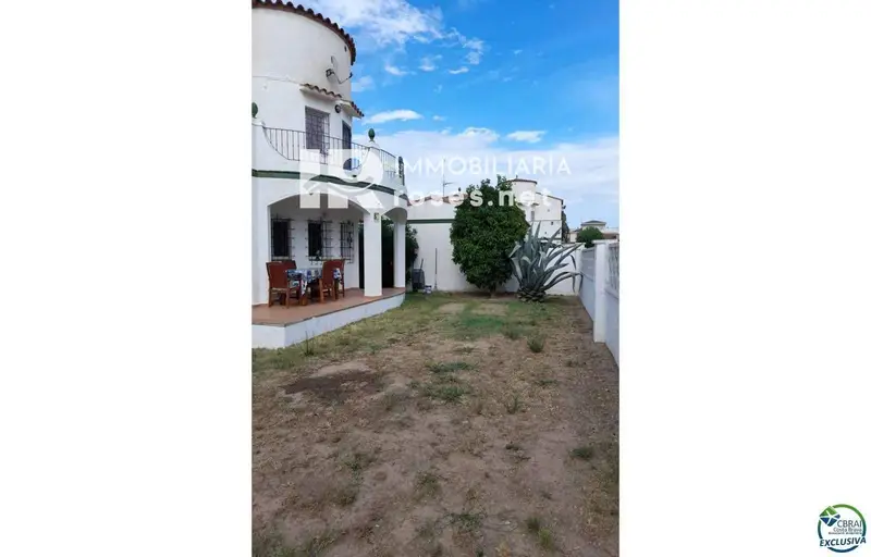 Chalet en Empuriabrava con Garaje y Jardin