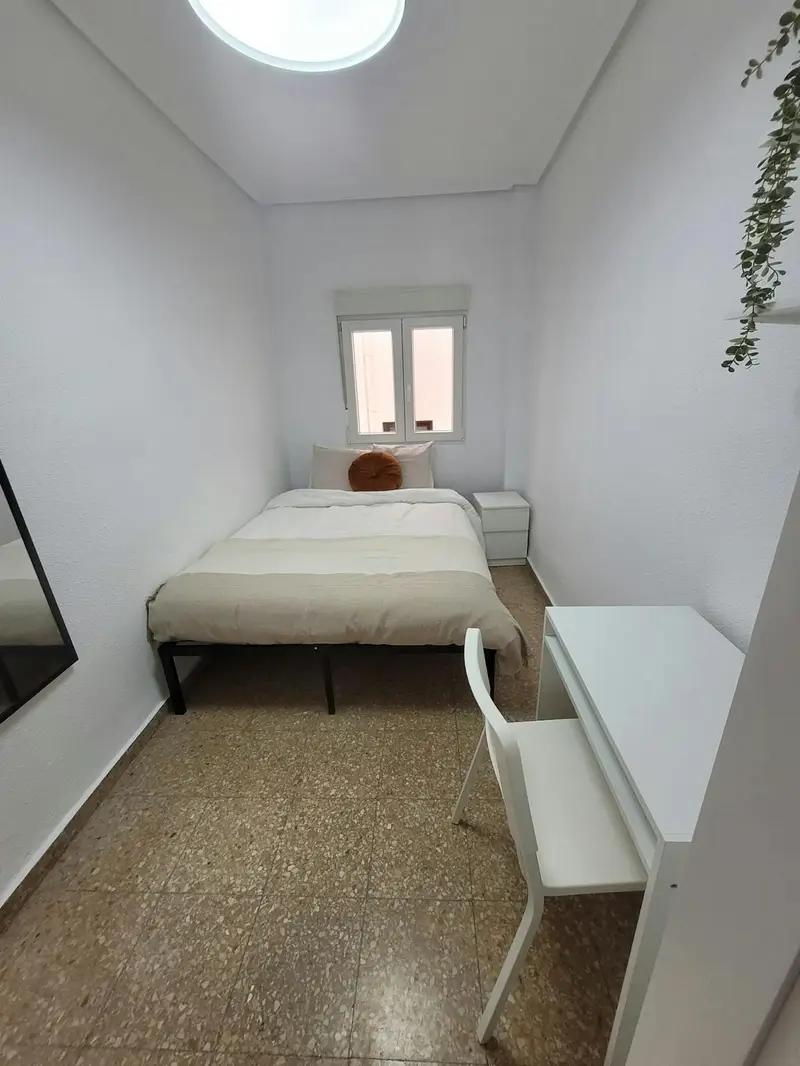 Habitacion Alquiler Torrente Espa







a