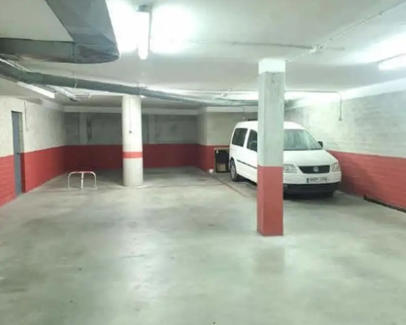 Garaje en Venta en Puebla de Alfindén 14m²