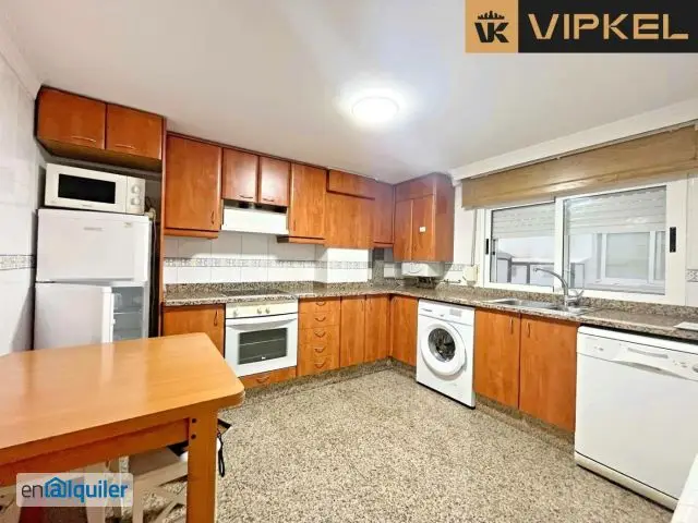 Alquiler Piso Centro Ferrol: Ideal Parejas o Primer Hogar