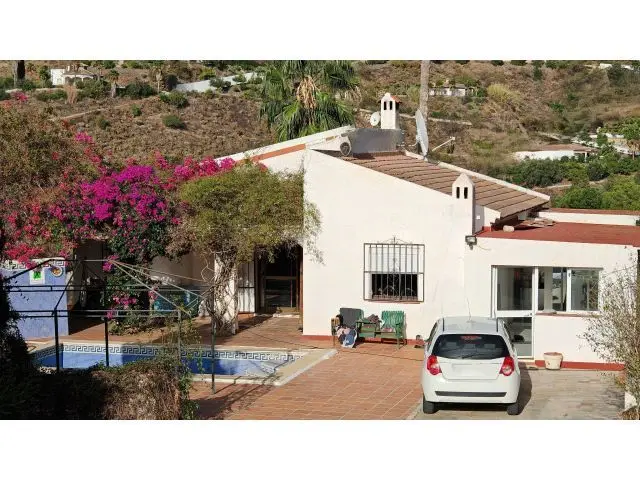 Chalet en Venta Torrox Costa 3 Dormitorios Piscina