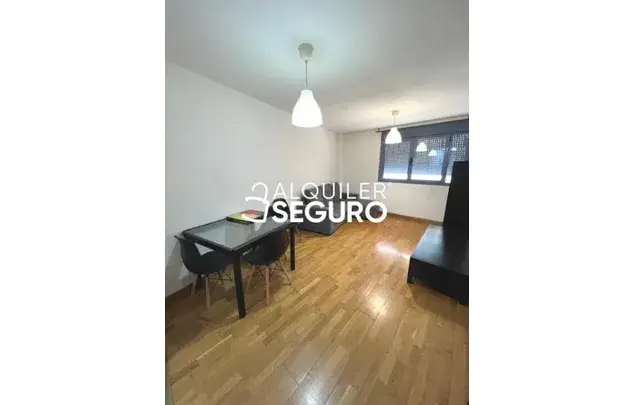 Rent 1 bedroom apartment of 65 m² in Pinto