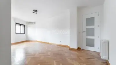 Ático Reformado en Centro de Las Rozas con Garaje