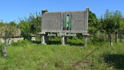 Casa en venta para restaurar en Catoira