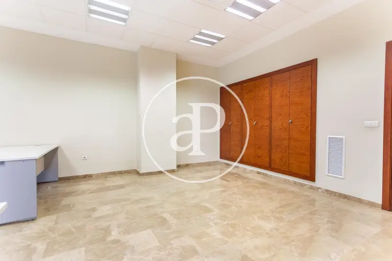 Oficina en Venta Alboraya 253m2 Reformada Amueblada