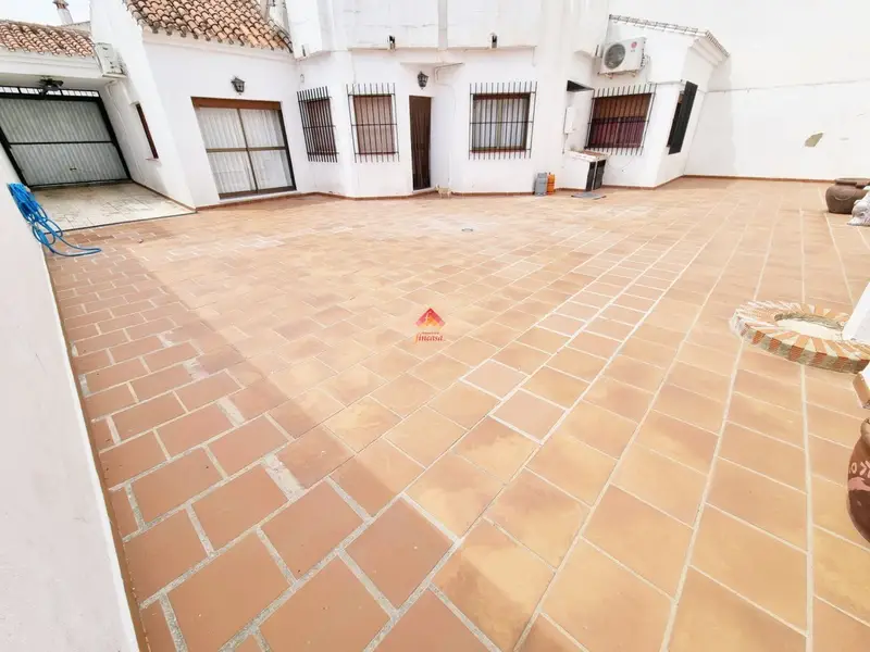 Casa 4 Dormitorios Centro Arriate