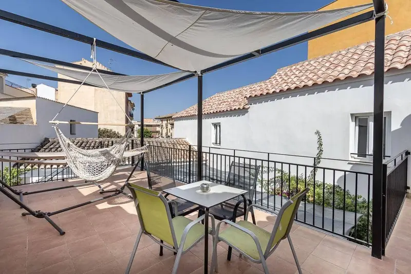 Casa Rural con 11 Habitaciones en La Zubia Gran Inversión