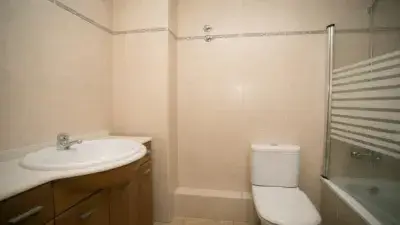 Piso en venta en Alcarras 69m2 3 habitaciones