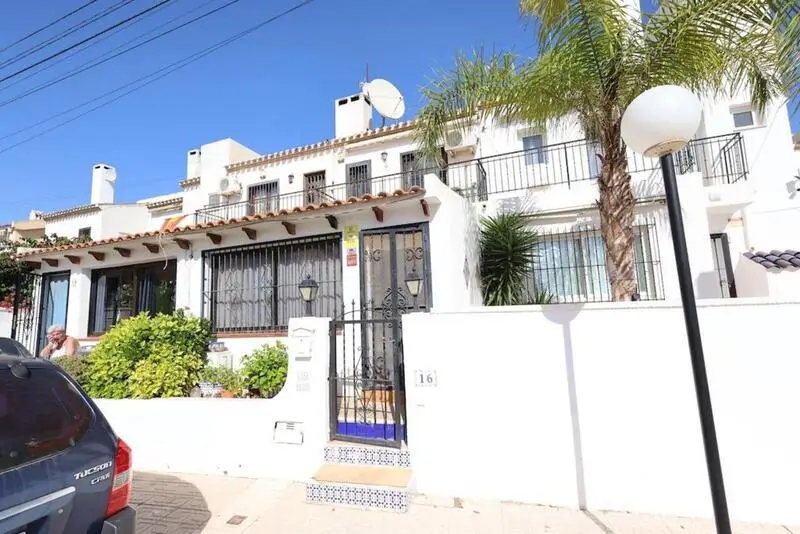 3 Cuarto Adosado en venta
San Miguel de Salinas, Alicante