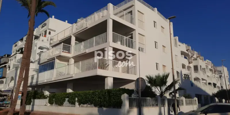 Apartamento en complejo hotelero en Roquetas de Mar