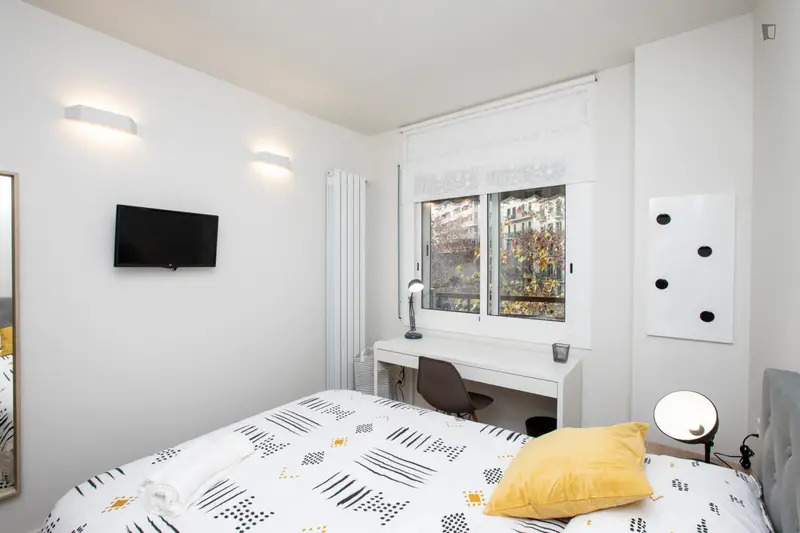 Habitaci
ón Doble en Apartamento cerca Sagrada Familia