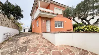 Chalet en alquiler en Carrer de Catalunya