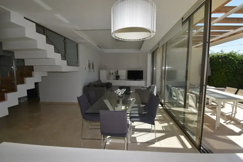 Venta Adosado Lujo Villajoyosa 3 Dormitorios Piscina Playa