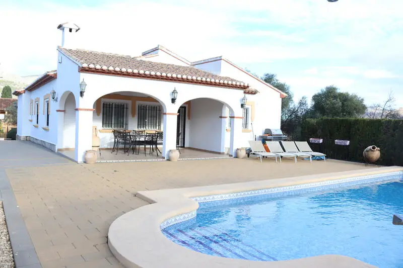 Villa en Orba 4 Dormitorios 2 Baños Piscina Privada