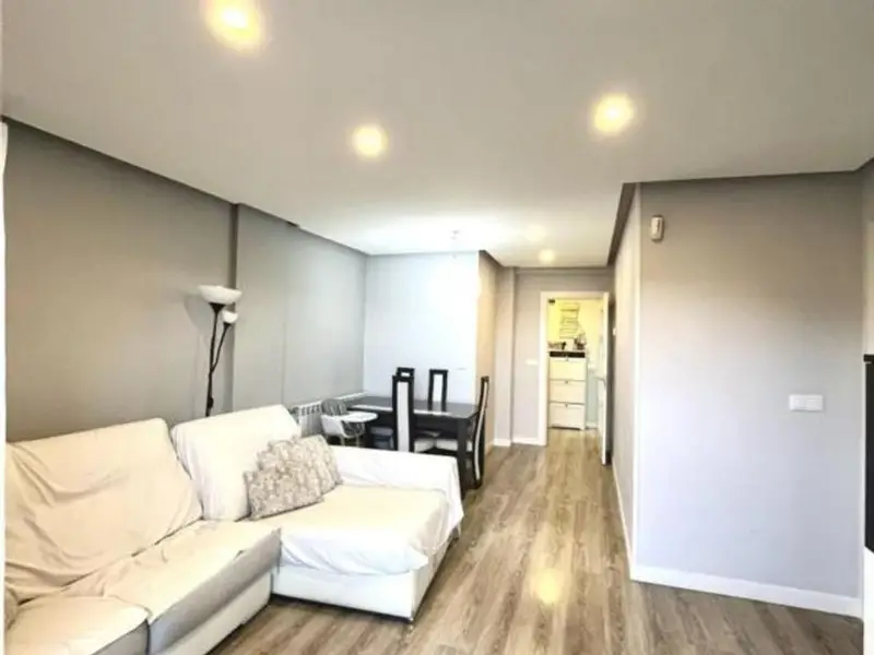 Piso en venta Madrid 3 dormitorios 2 baños terraza reformado