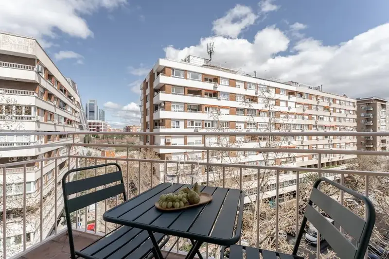 Apartamento en Alquiler Madrid 3 Dormitorios 1 Baño